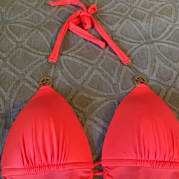 Victoria’s Secret push-up swimming suit - Picture 2 of 4